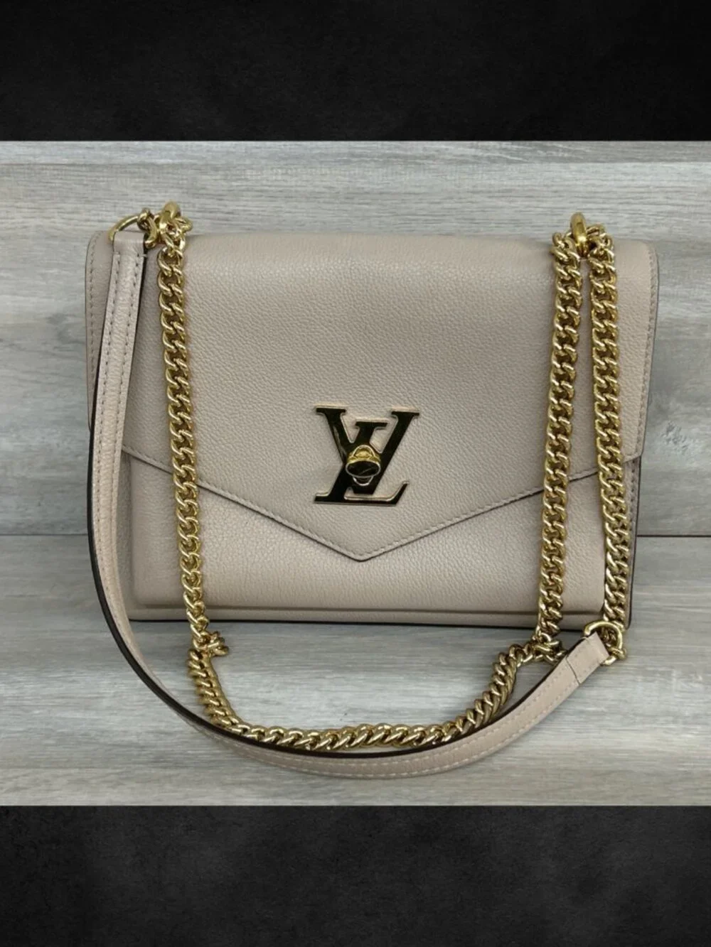 Louis Vuitton New Wave Chain Bag MM M58549 (PO1021292)